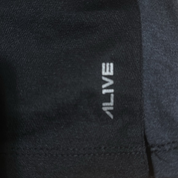 Medium black Alive qwick-dry shorts. - Picture 3 of 3